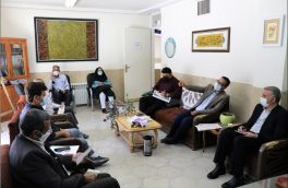 نشست روسای انجمن های فرهنگی وهنری استهبان با مدیرکل فرهنگ و ارشاد اسلامی فارس
