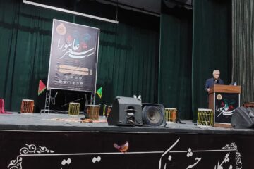 شب شعر عاشورا در استهبان برگزار شد