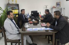 بازدید سرزده فرماندار شهرستان استهبان از اداره مخابرات