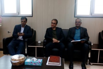 حسن تاج پیکر شهردار استهبان شد.